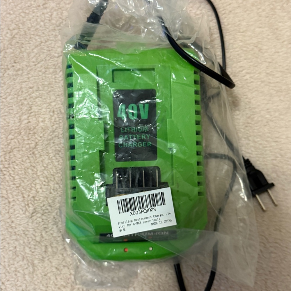 Green Lithium-Ion Battery Charger - Picture 2 of 11